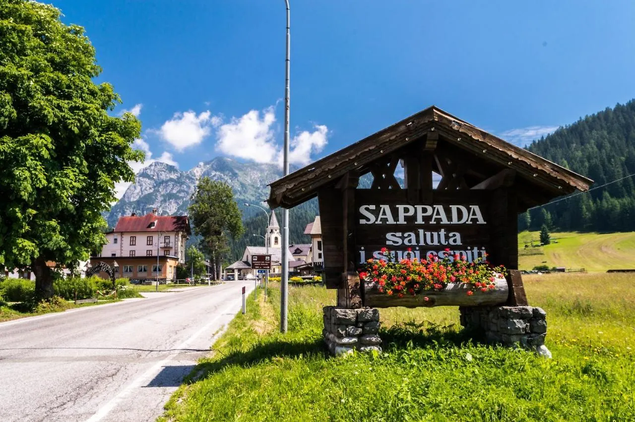 Aparthotel Maison Boutique Fior D'Alpe Sappada Italy